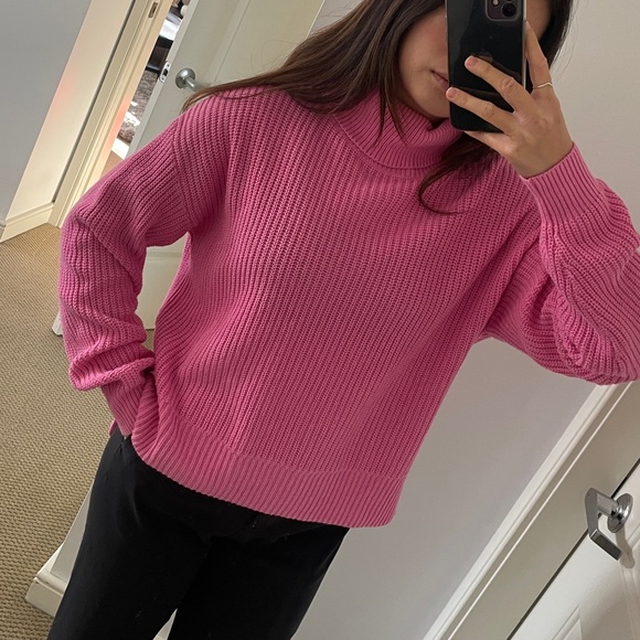 Urban outfitters size small turtleneck - Picture 2 of 6
